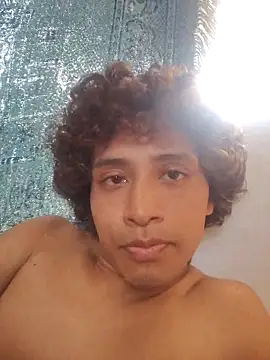 Snapshot of cumm_alex chatting on 04-13-26, 05:28 cumm alex online show from 04-13-26, 05:28