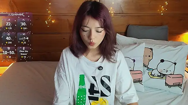 lily reeds online show from 07-21-26, 08:32