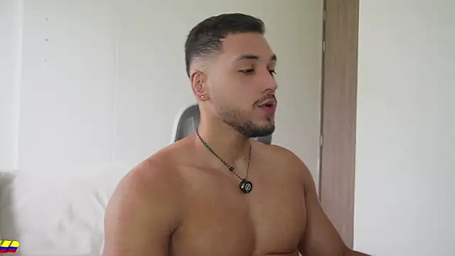 Maximo Dominic online show from 04-14-26, 01:05