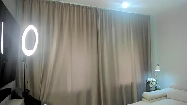 RenateVashaw online show from 07-28-26, 06:43
