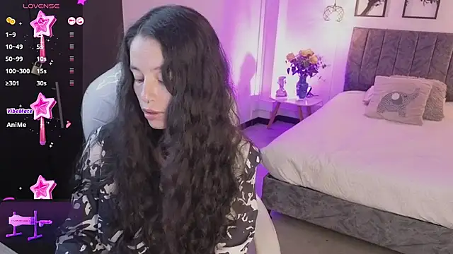 Snapshot of Samantha_bloww1 chatting on 06-18-26, 02:54 Samantha bloww1 online show from 06-18-26, 02:54
