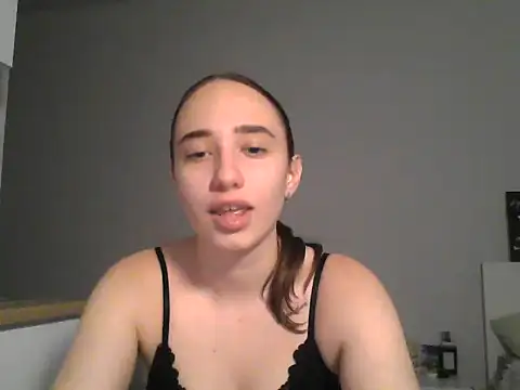 Snapshot of DarkMirel chatting on 06-21-26, 06:14 DarkMirel online show from 06-21-26, 06:14