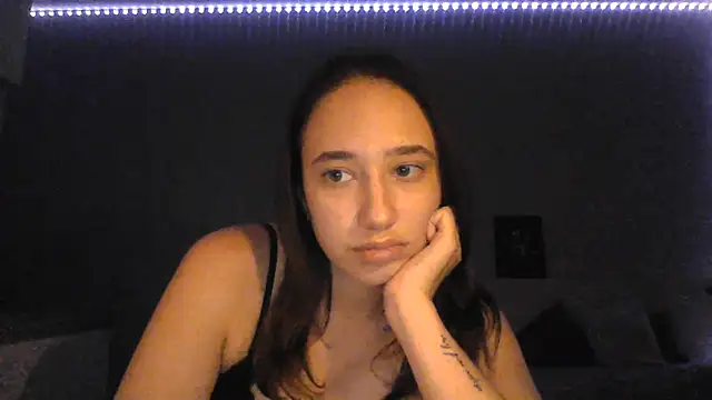 Snapshot of DarkMirel chatting on 07-13-26, 07:57 DarkMirel online show from 07-13-26, 07:57