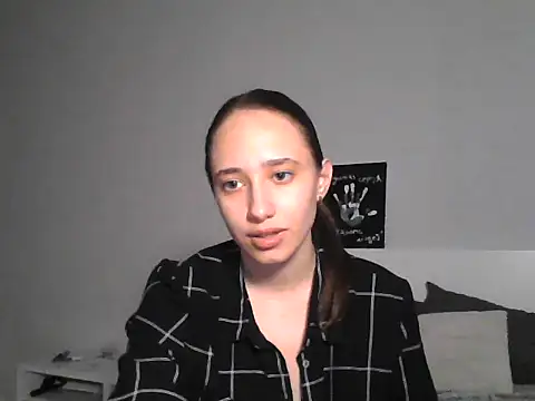 Snapshot of DarkMirel chatting on 06-06-26, 06:46 DarkMirel online show from 06-06-26, 06:46
