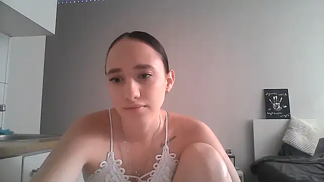 Snapshot of DarkMirel chatting on 08-01-26, 01:53 DarkMirel online show from 08-01-26, 01:53