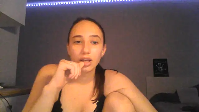 Snapshot of DarkMirel chatting on 07-11-26, 07:03 DarkMirel online show from 07-11-26, 07:03