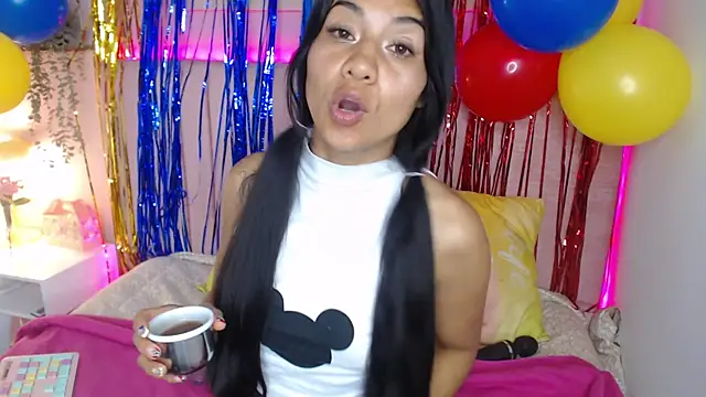 Snapshot of Shamel_Brm chatting on 06-25-26, 12:10 Shamel Brm online show from 06-25-26, 12:10