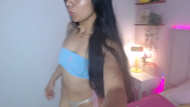 Snapshot of Shamel_Brm chatting on 06-16-26, 02:17 Shamel Brm online show from 06-16-26, 02:17