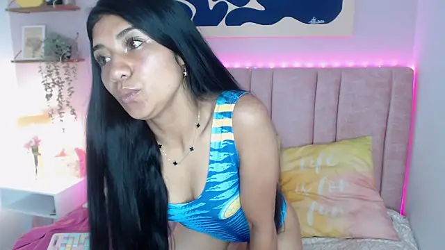 Snapshot of Shamel_Brm chatting on 06-17-26, 12:15 Shamel Brm online show from 06-17-26, 12:15