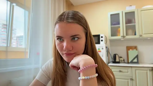 Snapshot of doana_bebriti chatting on 04-24-26, 01:35 doana bebriti online show from 04-24-26, 01:35