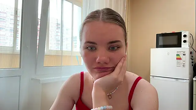 Snapshot of doana_bebriti chatting on 05-15-26, 11:19 doana bebriti online show from 05-15-26, 11:19