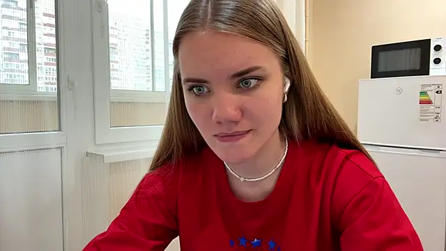 Snapshot of doana_bebriti chatting on 05-25-26, 11:53 doana bebriti online show from 05-25-26, 11:53