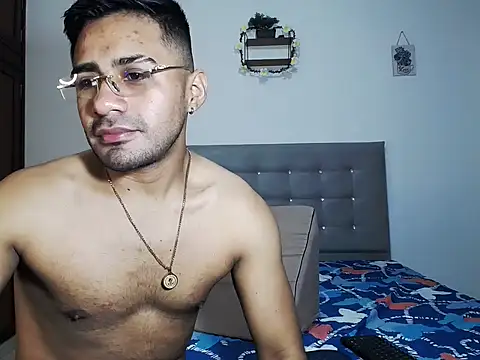 zeussexyhot online show from 04-21-26, 09:21