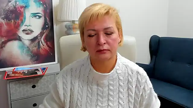 luna xfantasy online show from 04-14-26, 07:02