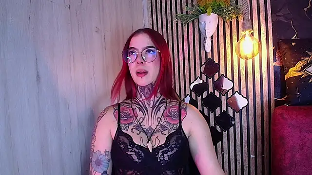 Snapshot of Atenea_Red chatting on 05-15-26, 08:29 Atenea Red online show from 05-15-26, 08:29