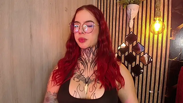 Snapshot of Atenea_Red chatting on 06-11-26, 12:32 Atenea Red online show from 06-11-26, 12:32