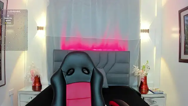 Snapshot of Inari_Joness chatting on 05-14-26, 06:49 Inari Joness online show from 05-14-26, 06:49