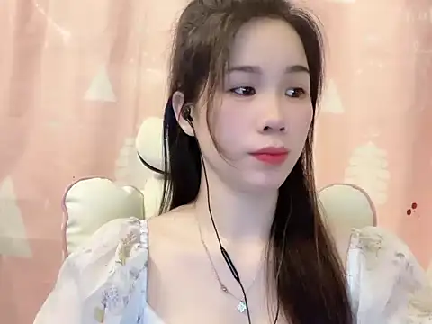 Snapshot of Luna3579 chatting on 05-06-26, 07:23 Luna3579 online show from 05-06-26, 07:23