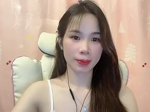 Snapshot of Luna3579 chatting on 05-04-26, 03:26 Luna3579 online show from 05-04-26, 03:26