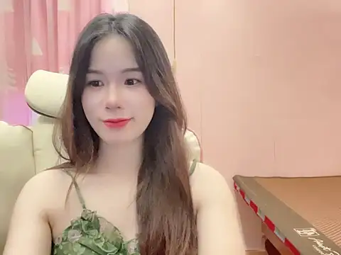 Snapshot of Luna3579 chatting on 07-17-26, 10:34 Luna3579 online show from 07-17-26, 10:34