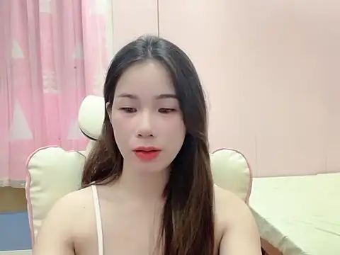 Snapshot of Luna3579 chatting on 07-27-26, 10:22 Luna3579 online show from 07-27-26, 10:22