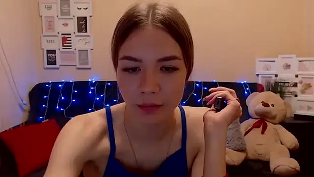 Snapshot of KaiTrum chatting on 06-15-26, 08:52 KaiTrum online show from 06-15-26, 08:52
