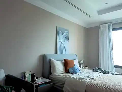 iClouddotcum online show from 04-17-26, 05:32