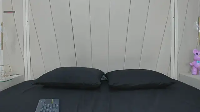 Snapshot of Sofia_mercer chatting on 05-11-26, 04:03 Sofia mercer online show from 05-11-26, 04:03