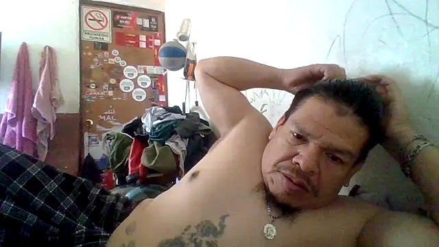 Snapshot of Oskr2024XXX chatting on 05-03-26, 06:55 Oskr2024XXX online show from 05-03-26, 06:55
