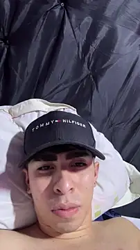 michaell twinkk online show from 05-04-26, 01:09