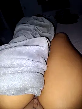 emimyy online show from 04-28-26, 02:38