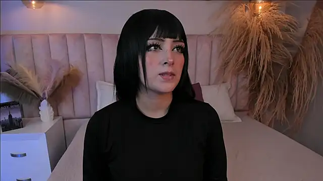 Darcy baker online show from 04-18-26, 03:20