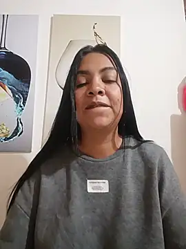 Silvana2927 online show from 07-21-26, 10:27