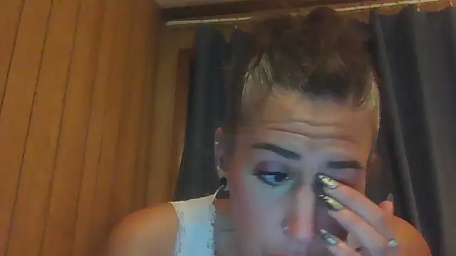 Snapshot of VenusOfEden chatting on 08-05-26, 06:18 VenusOfEden online show from 08-05-26, 06:18