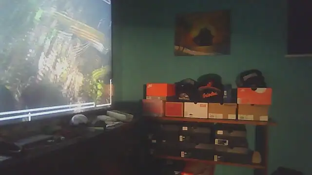 Snapshot of VenusOfEden chatting on 07-25-26, 01:35 VenusOfEden online show from 07-25-26, 01:35