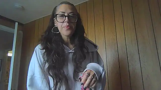 Snapshot of VenusOfEden chatting on 08-04-26, 06:12 VenusOfEden online show from 08-04-26, 06:12