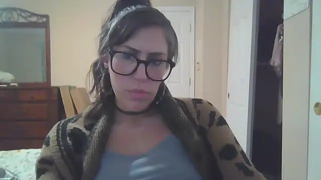Snapshot of VenusOfEden chatting on 04-18-26, 06:16 VenusOfEden online show from 04-18-26, 06:16