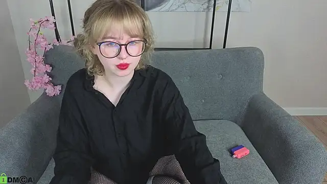 Snapshot of Helen_Carson chatting on 04-29-26, 12:59 Helen Carson online show from 04-29-26, 12:59