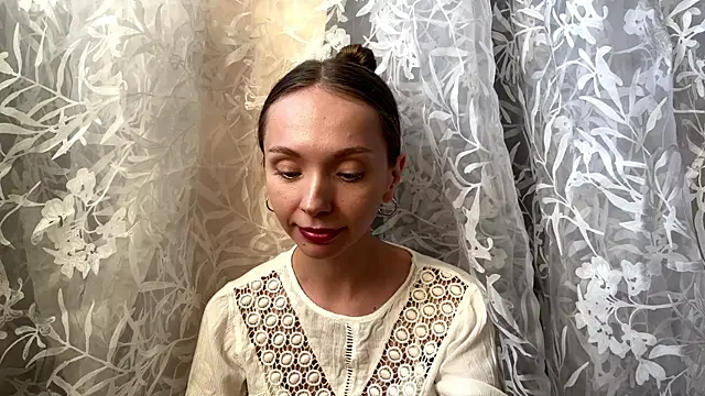 Snapshot of AdriannaBill chatting on 07-11-26, 04:18 AdriannaBill online show from 07-11-26, 04:18