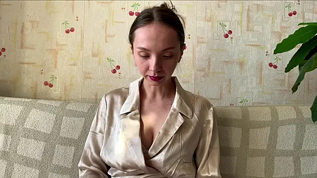 AdriannaBill online show from 05-27-26, 02:57