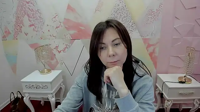 Anny gilly online show from 04-23-26, 01:02