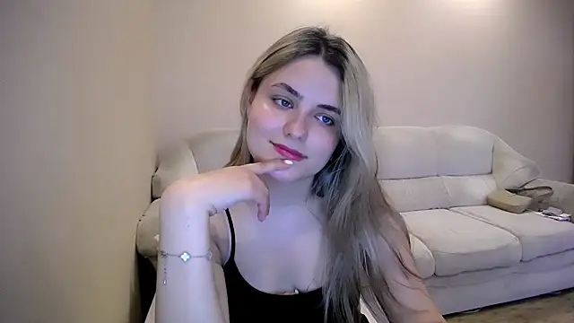 Snapshot of _shy_sabrina__ chatting on 06-03-26, 01:01 shy sabrina online show from 06-03-26, 01:01