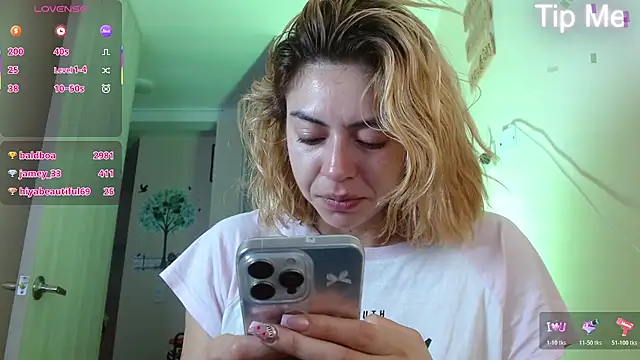 Snapshot of aprildumont chatting on 07-03-26, 11:06 aprildumont online show from 07-03-26, 11:06