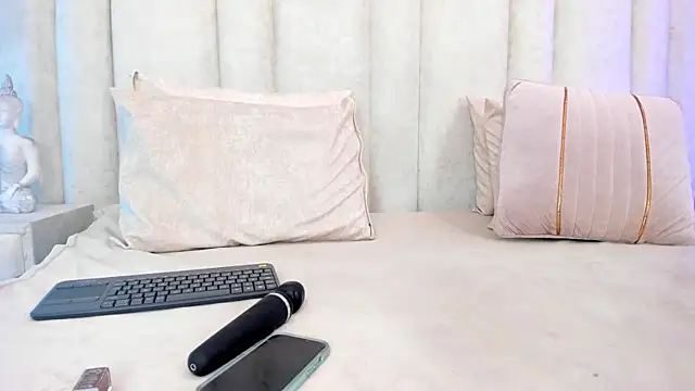 im miaadoll online show from 06-11-26, 03:09