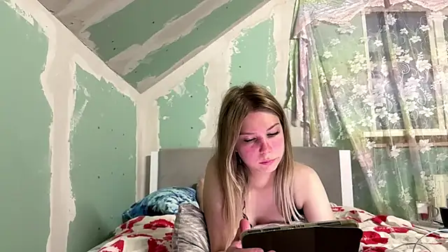 Skinny girl  online show from 06-09-26, 06:31