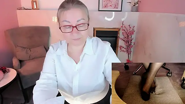 Alexandra Kind online show from 07-19-26, 09:00