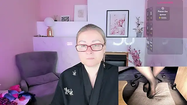 Alexandra Kind online show from 07-24-26, 08:49