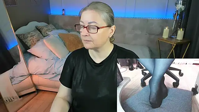 Alexandra Kind online show from 07-26-26, 01:51