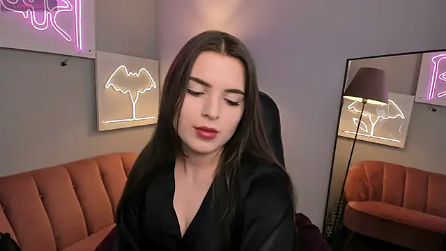 Snapshot of AliceLiador_ chatting on 06-06-26, 02:33 AliceLiador online show from 06-06-26, 02:33