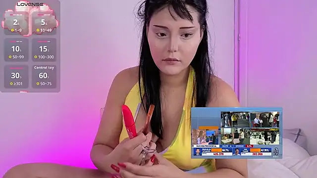 sophiepixel online show from 06-21-26, 09:31